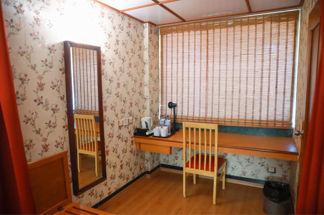 Bell Hotel Sivakasi Bagian luar foto