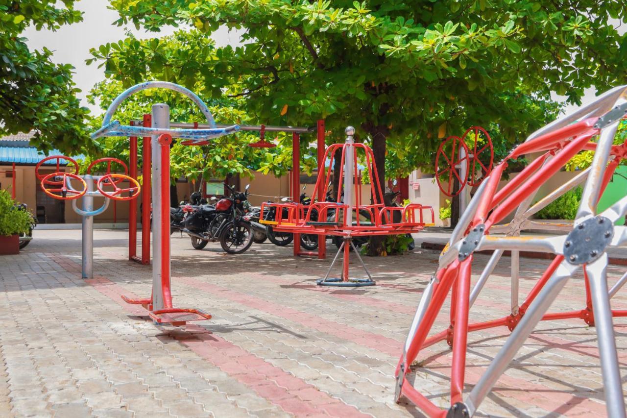 Bell Hotel Sivakasi Bagian luar foto