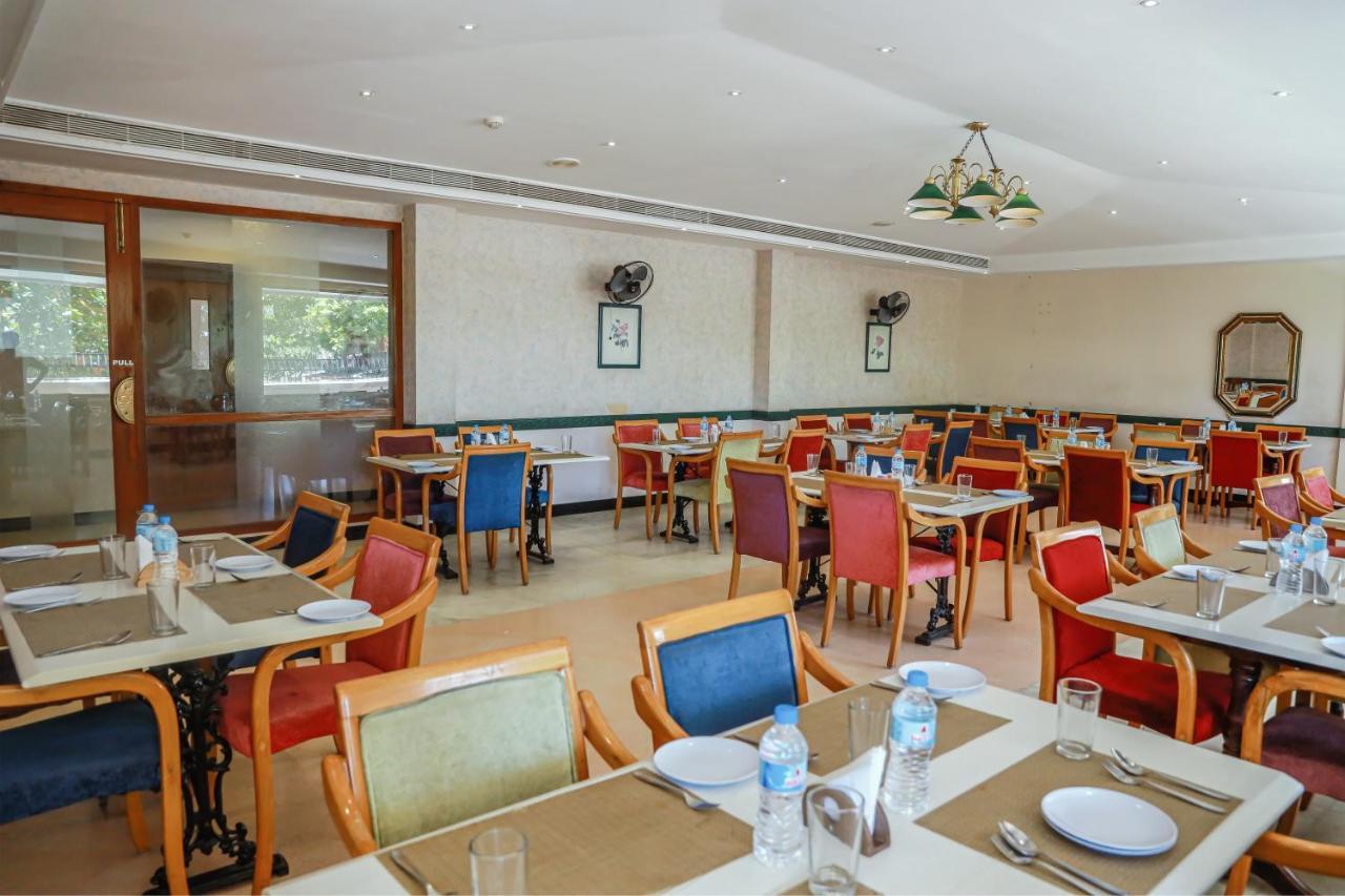 Bell Hotel Sivakasi Bagian luar foto