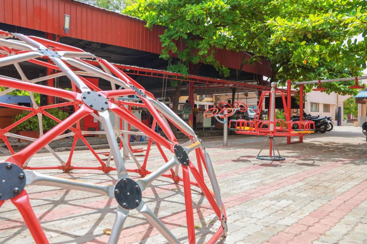 Bell Hotel Sivakasi Bagian luar foto